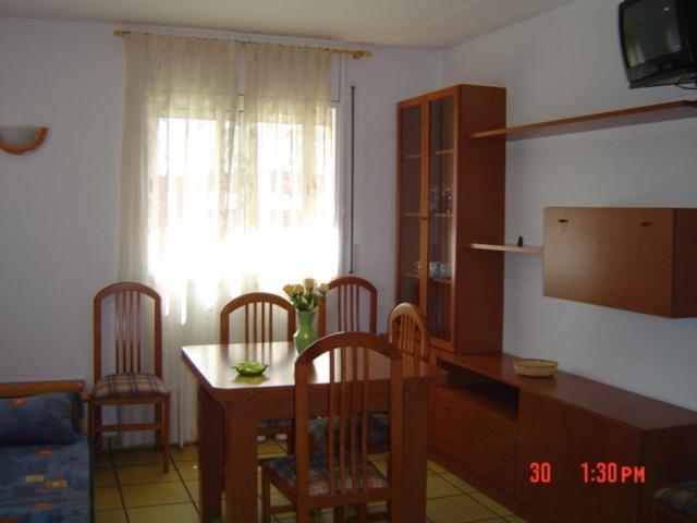 Apartamentos Famara Lloret de Mar Rum bild