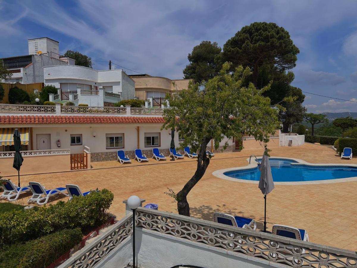 Apartamentos Famara Lloret de Mar Exteriör bild
