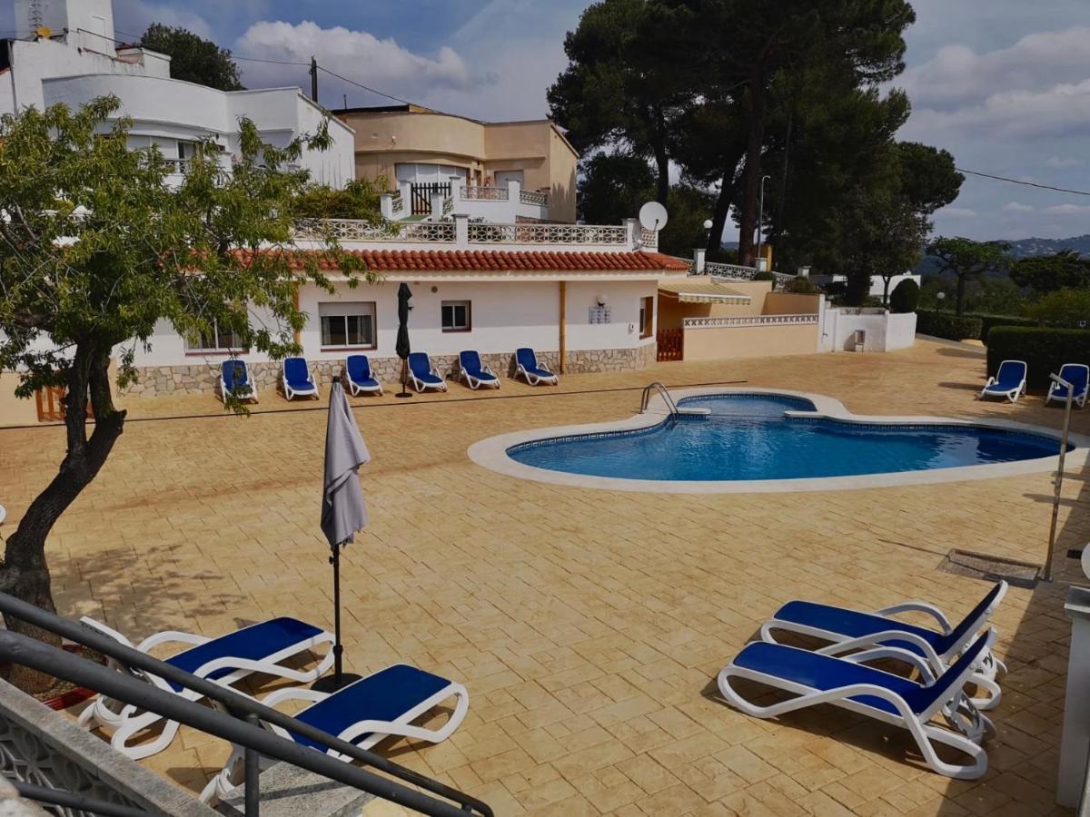 Apartamentos Famara Lloret de Mar Exteriör bild