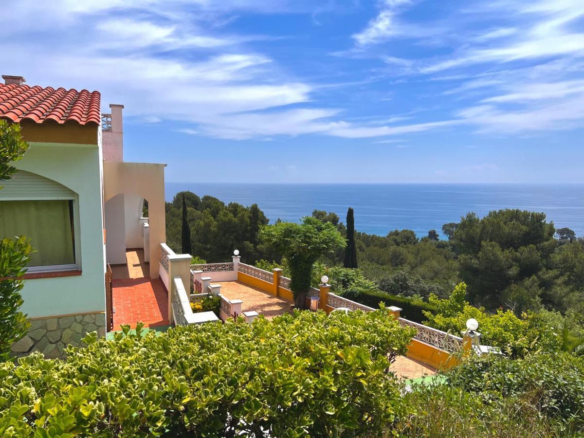 Apartamentos Famara Lloret de Mar Exteriör bild
