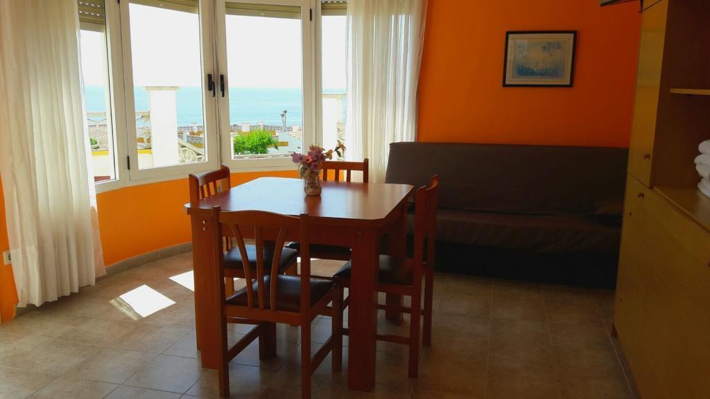 Apartamentos Famara Lloret de Mar Exteriör bild