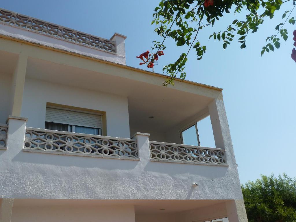 Apartamentos Famara Lloret de Mar Rum bild