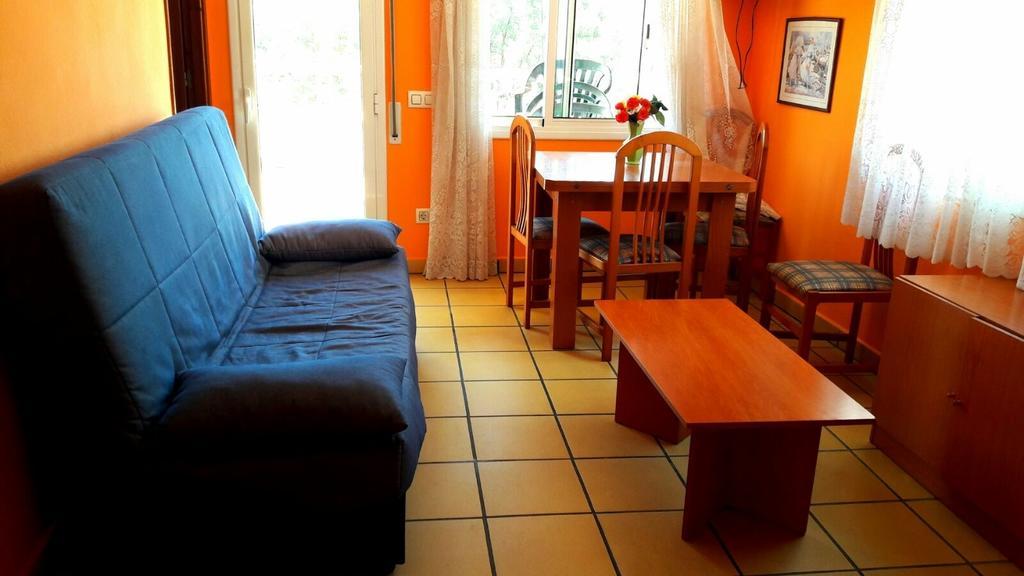 Apartamentos Famara Lloret de Mar Exteriör bild