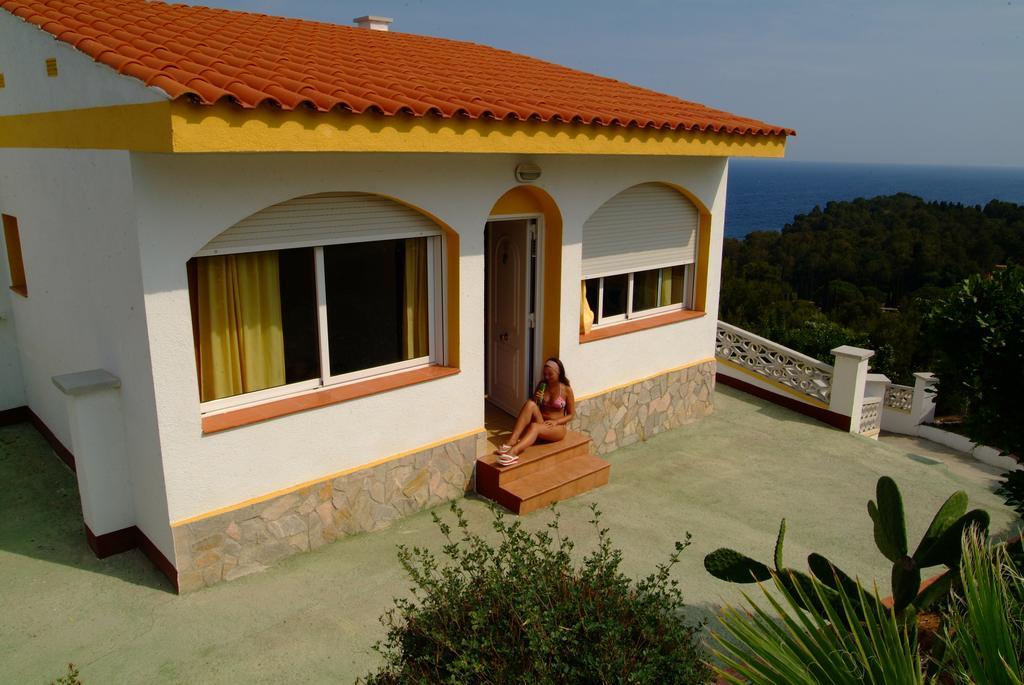 Apartamentos Famara Lloret de Mar Exteriör bild
