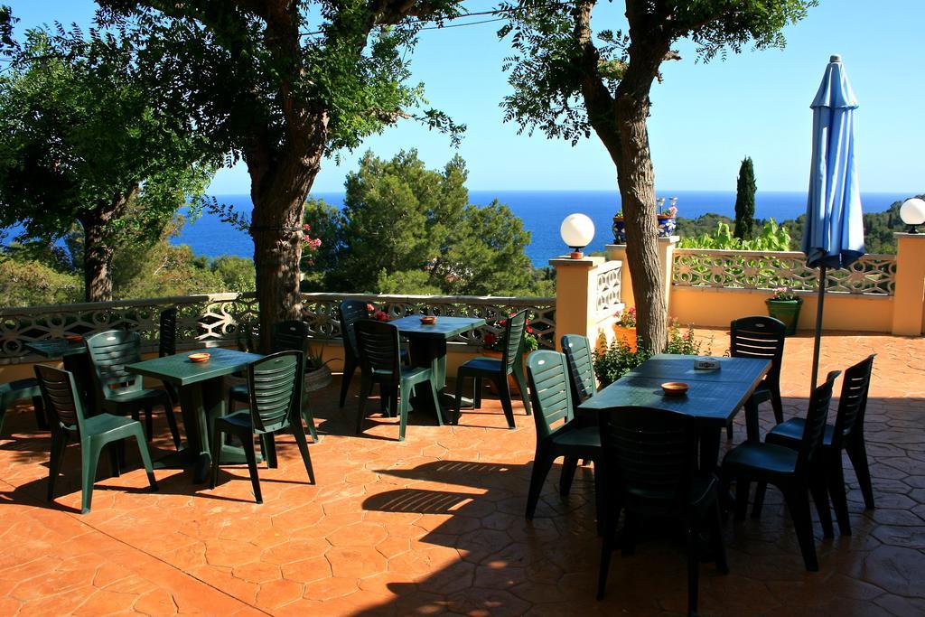 Apartamentos Famara Lloret de Mar Exteriör bild