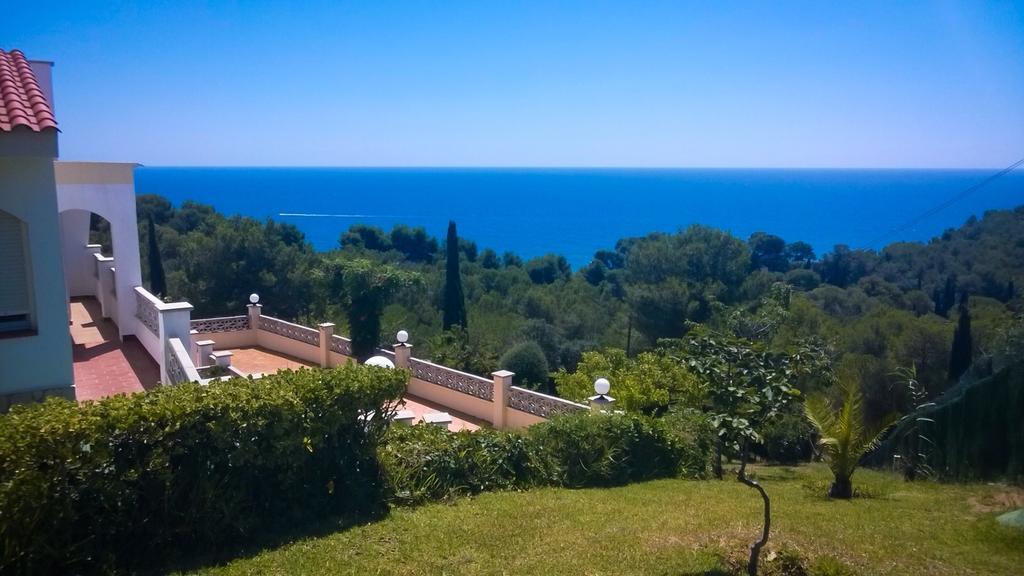 Apartamentos Famara Lloret de Mar Exteriör bild